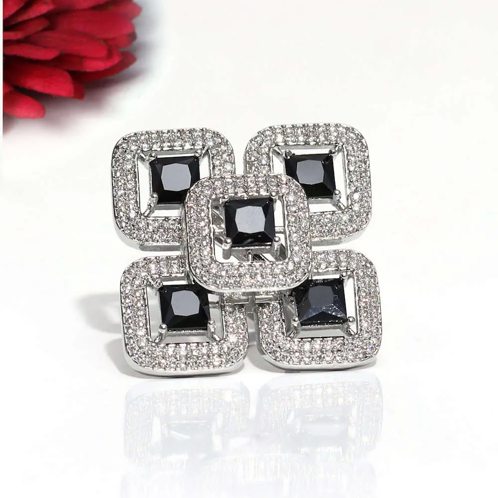 Cora Cocktail Adjustable Ring