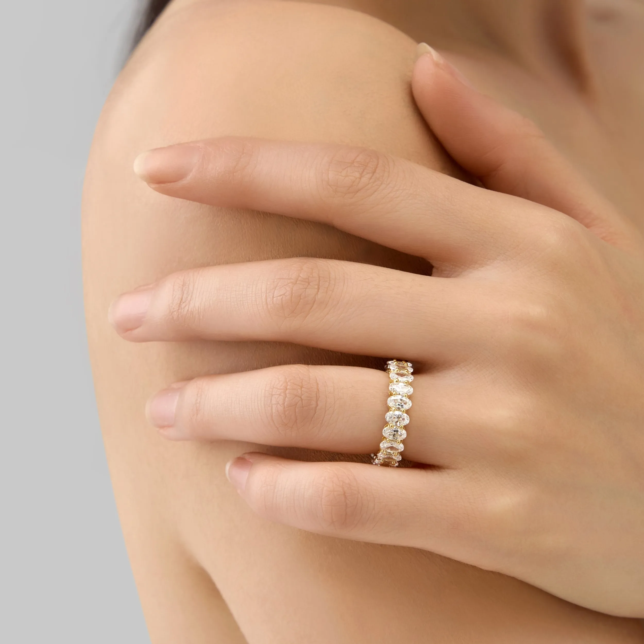 Diamond White Oval Cut Eternity Wedding Band - Gold