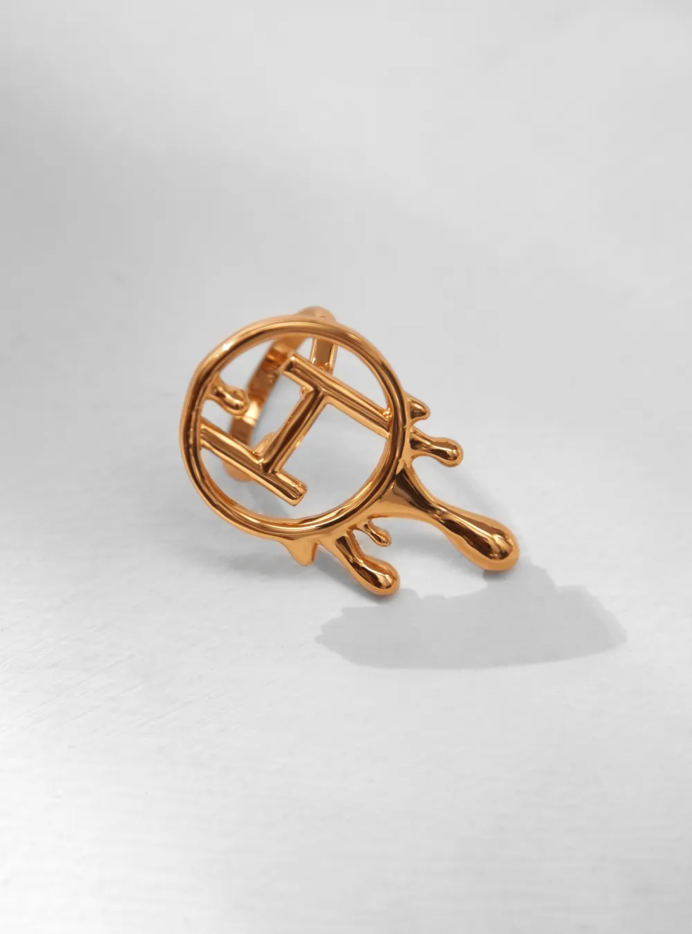 Drip OH Cocktail Ring in Gold Finish