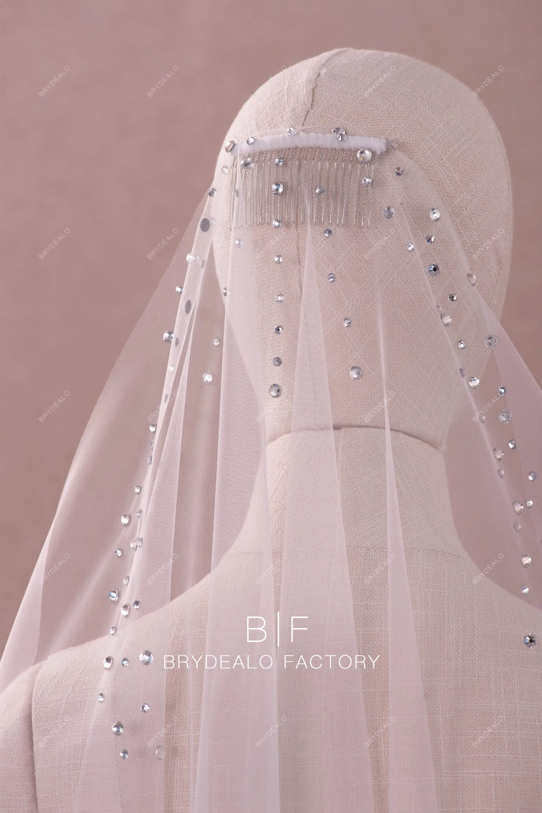 Fingertip Length Single-Tier Sparkly Rhinestones Wedding Veil