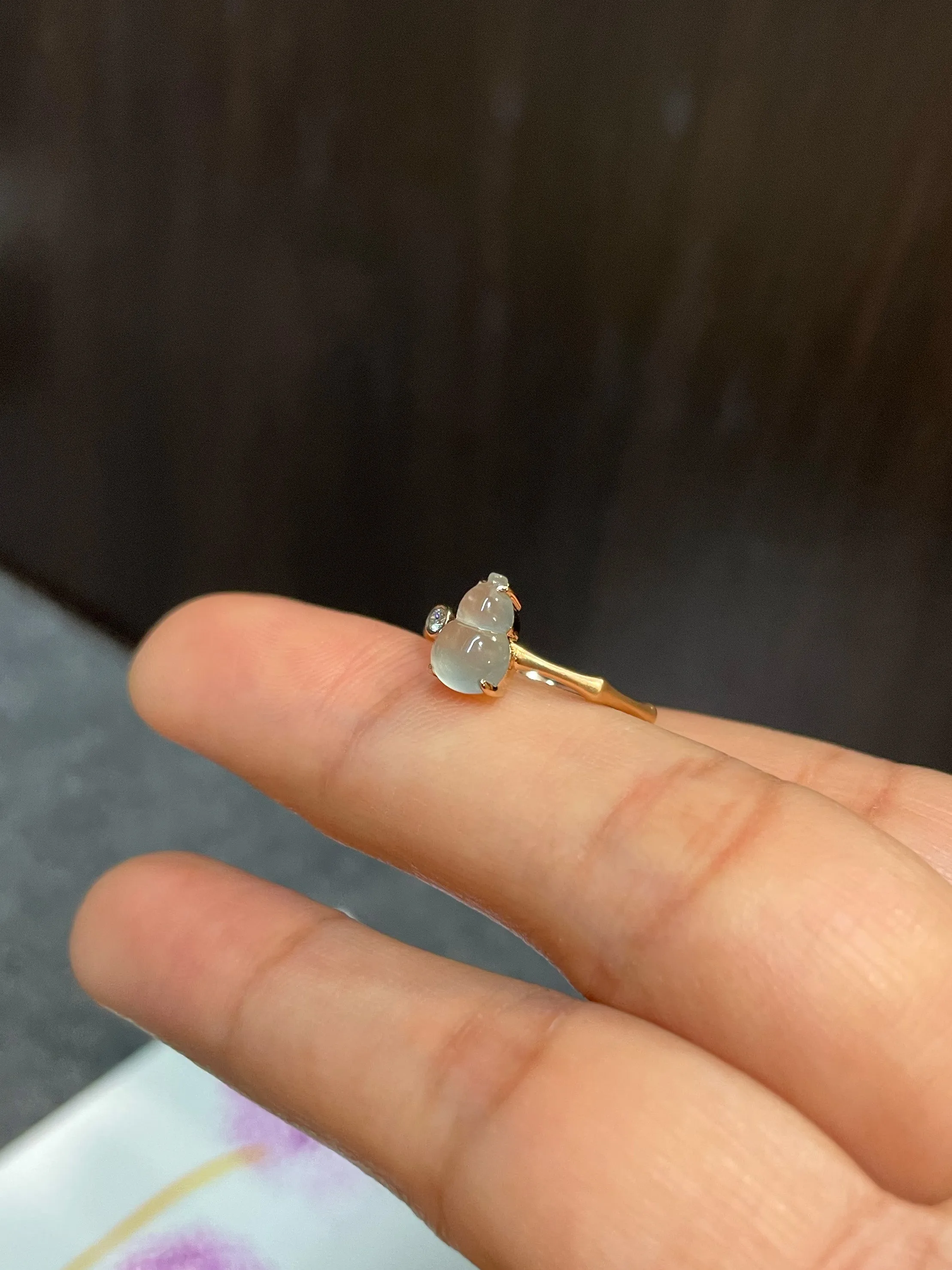Glassy Jadeite Ring - Hu Lu 葫芦 (NJR152)