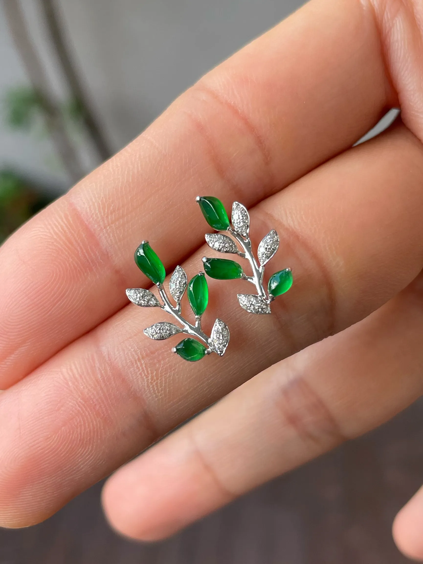 Green Jade Earrings - Leaf (NJE047)