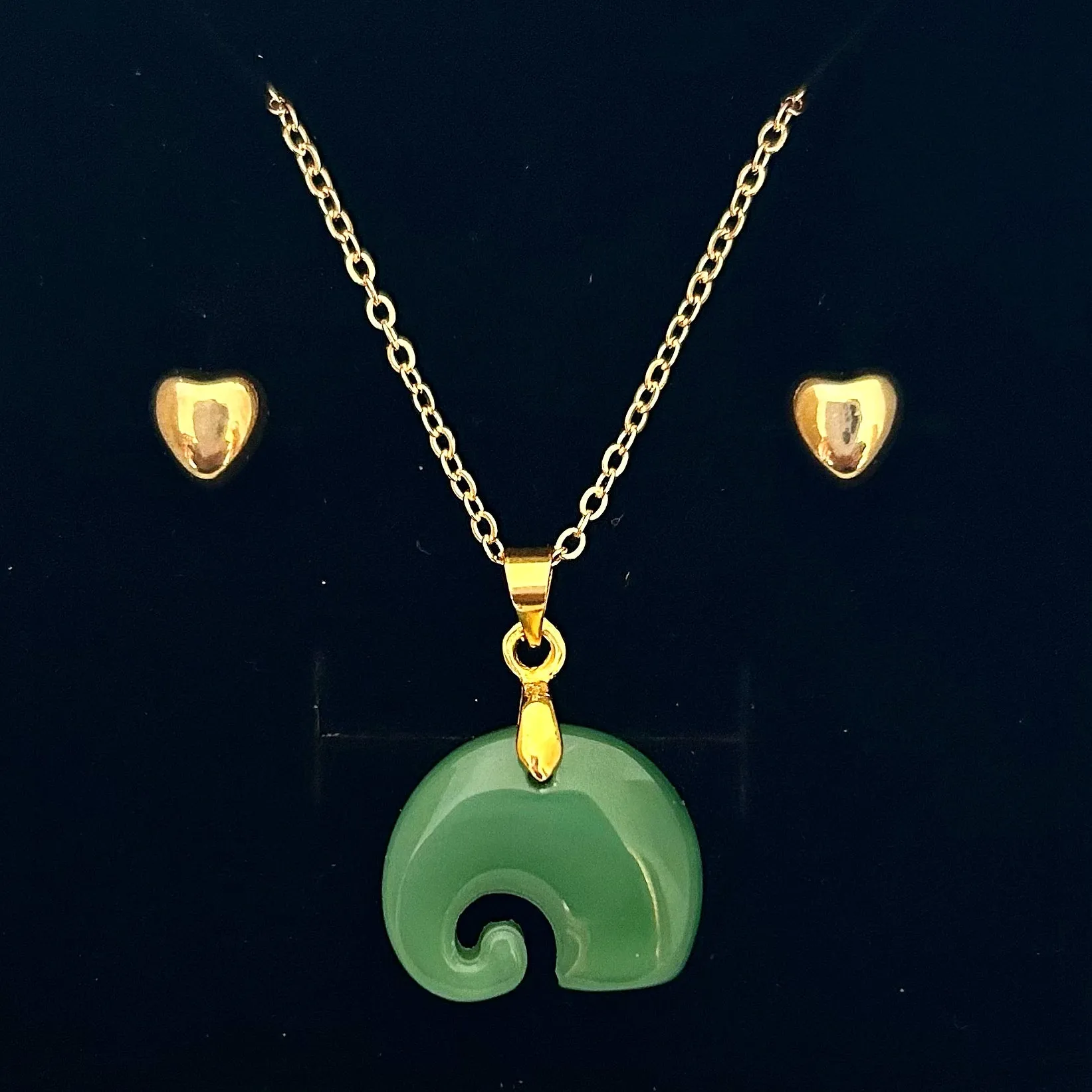 JADE ELEPHANT PENDANT ONLY - FREE CHAIN & EARRINGS