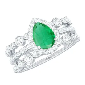 Pear Cut Emerald Bridal Trio Ring Set with Moissanite Band