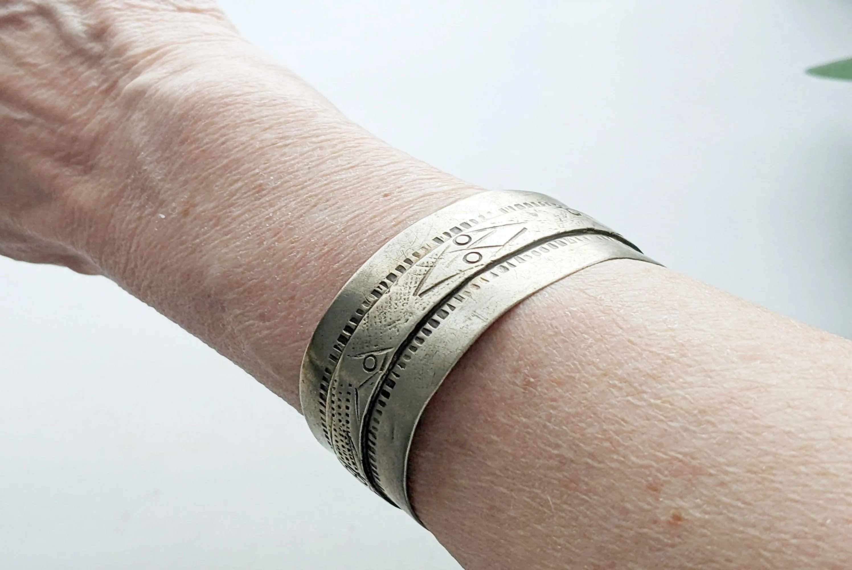 Vintage Silver Berber Tunisian or Egyptian Bracelet